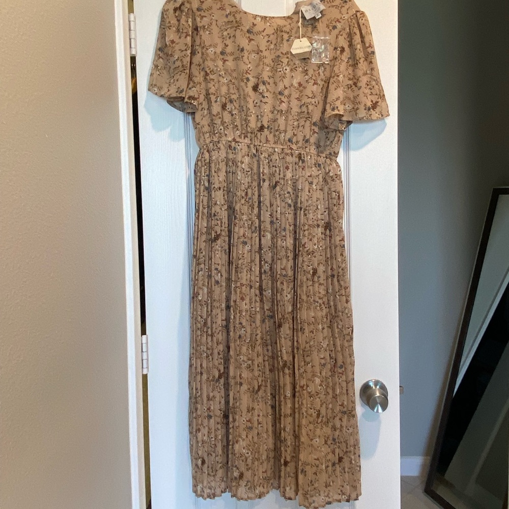 Beige Floral Pleated Short Sleeve Chiffon Maternity Midi Dress PINKBLUSH